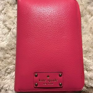 Kate spade Wellesley limited edition fuchsia